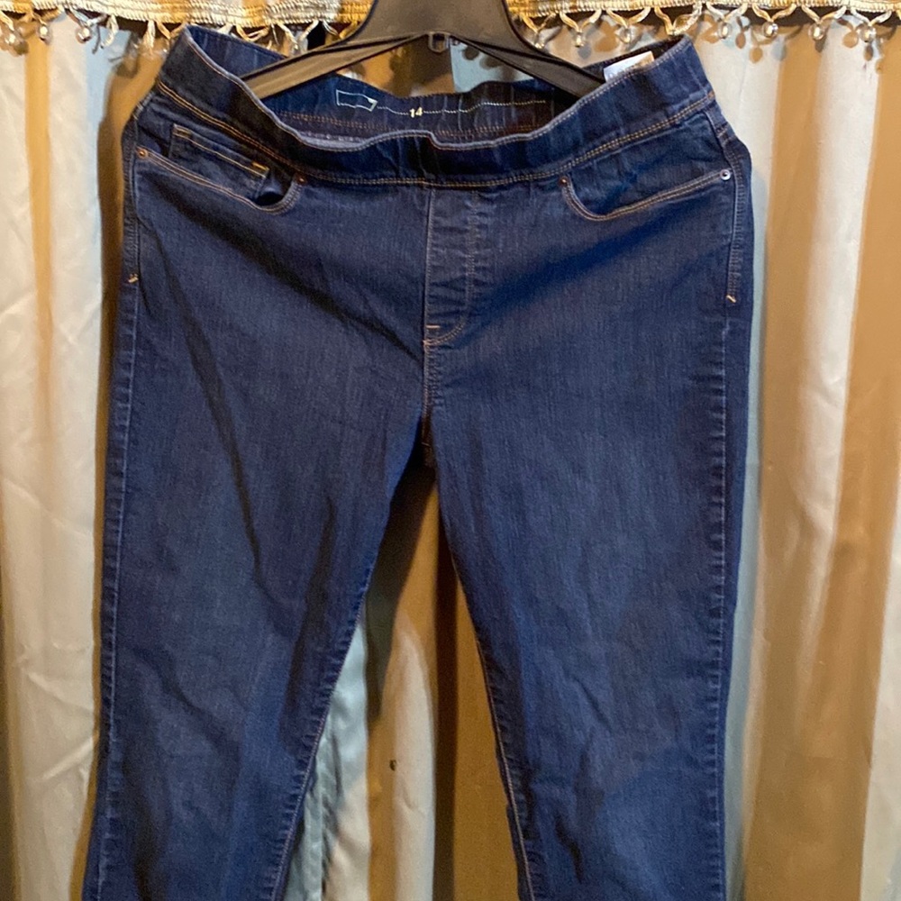 Levi’s maturity jeans pull size 14